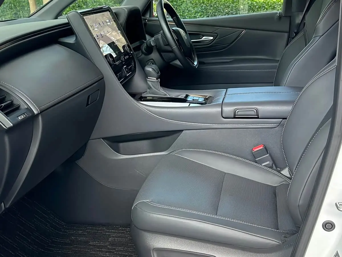 Toyota Alphard 2026 — Şəkil 8/15