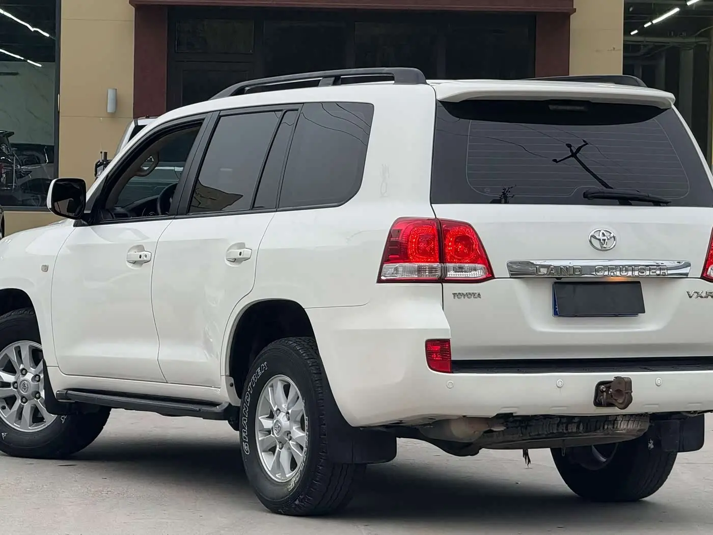 Toyota Land Cruiser 2011 — Photo 13/20