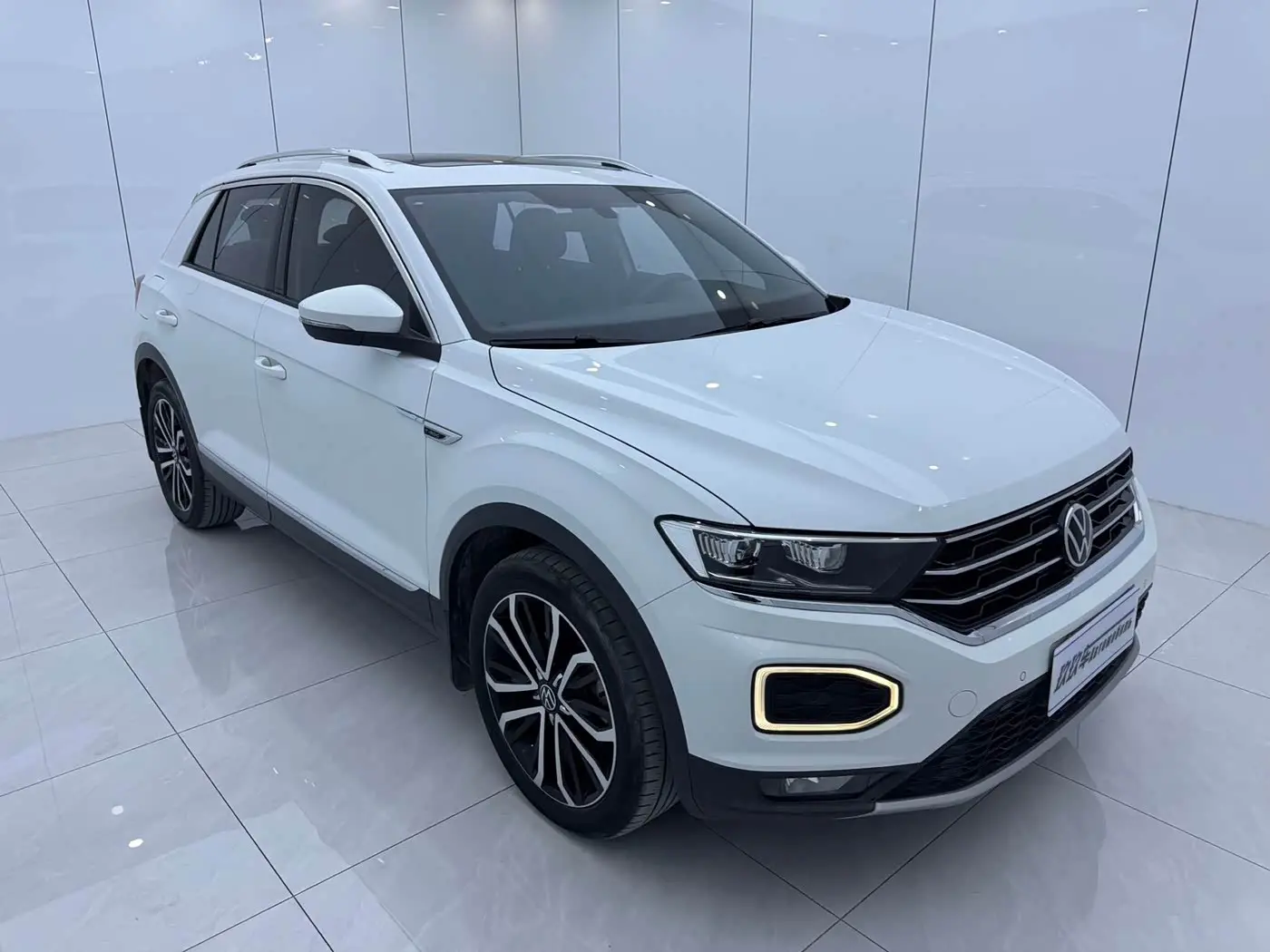 Volkswagen T-ROC 2021 — Photo 3/20