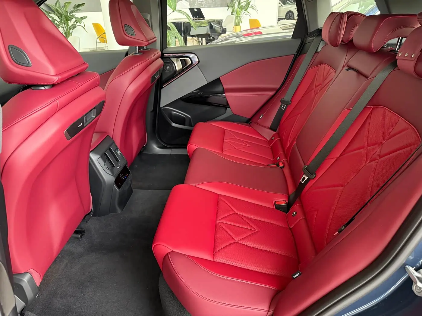 BMW X3 2025 — Photo 8/9