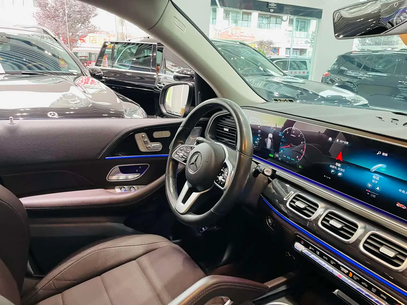 Mercedes-Benz GLS 2020 — Photo 12/20