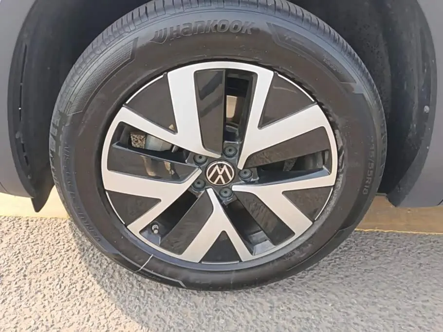 Volkswagen Tayron 2023 — Фото 6/16