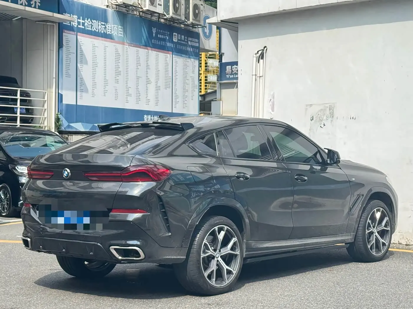 BMW X6 2020 — Фото 17/18