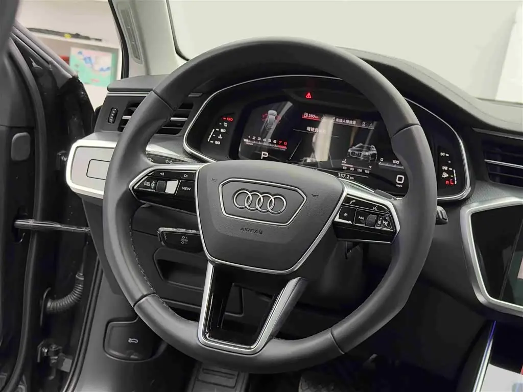 Audi A6 2023 — Photo 12/16