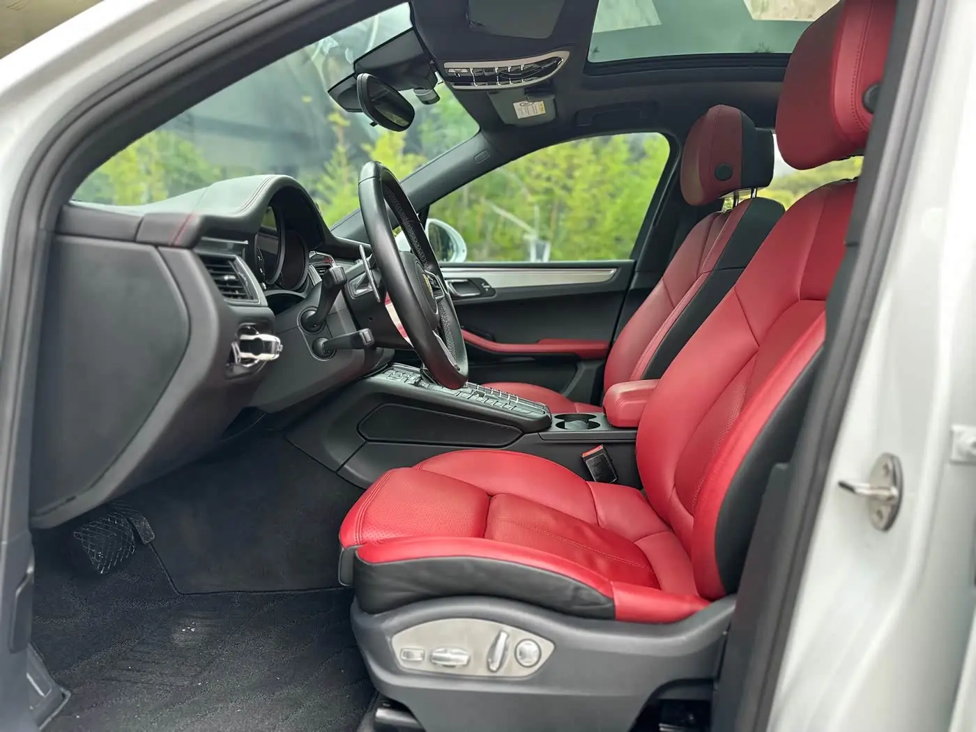 Porsche Macan 2017 — Şəkil 8/18