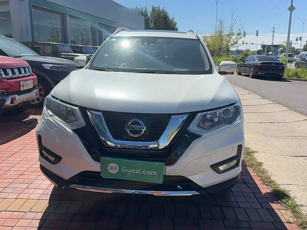 Nissan X-Trail 2018 — Фото 3/11