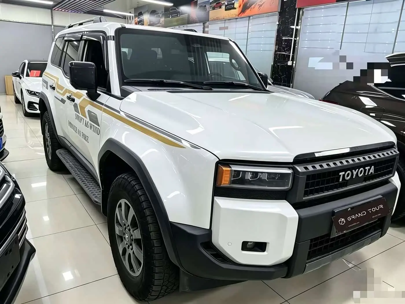 Toyota Prado 2024 — Photo 1/7