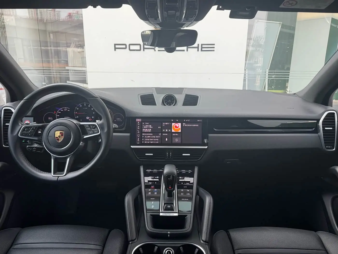 Porsche Cayenne 2021 — Фото 9/20