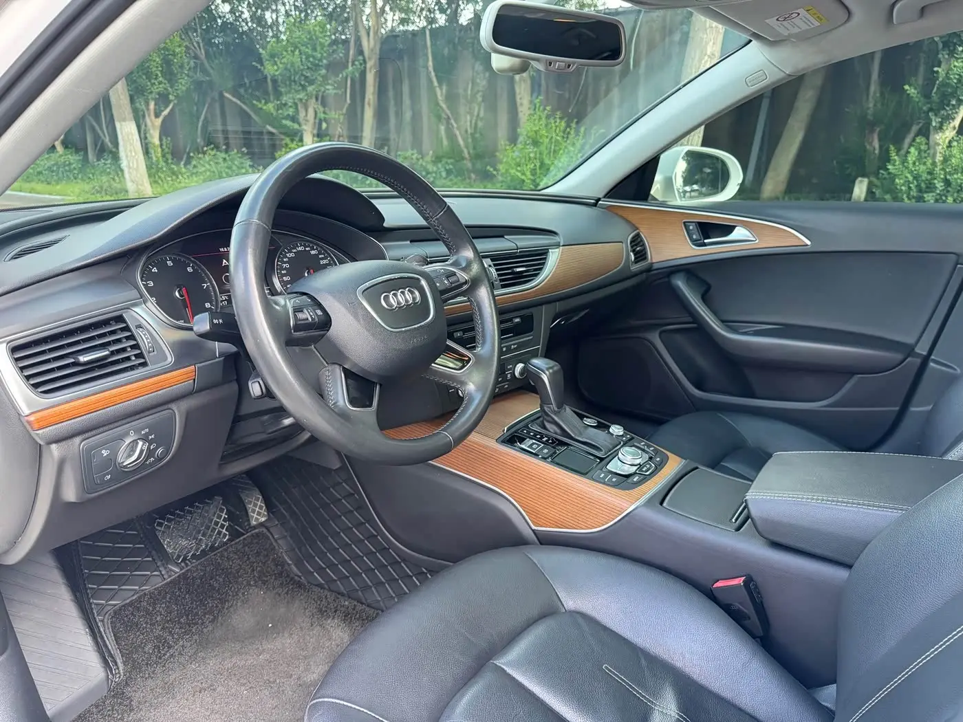 Audi A6L 2018 — Photo 6/9