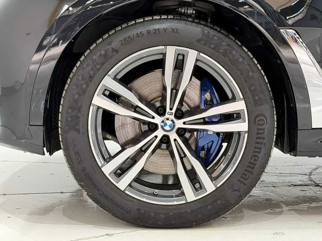 BMW X7 2020 — Photo 11/20