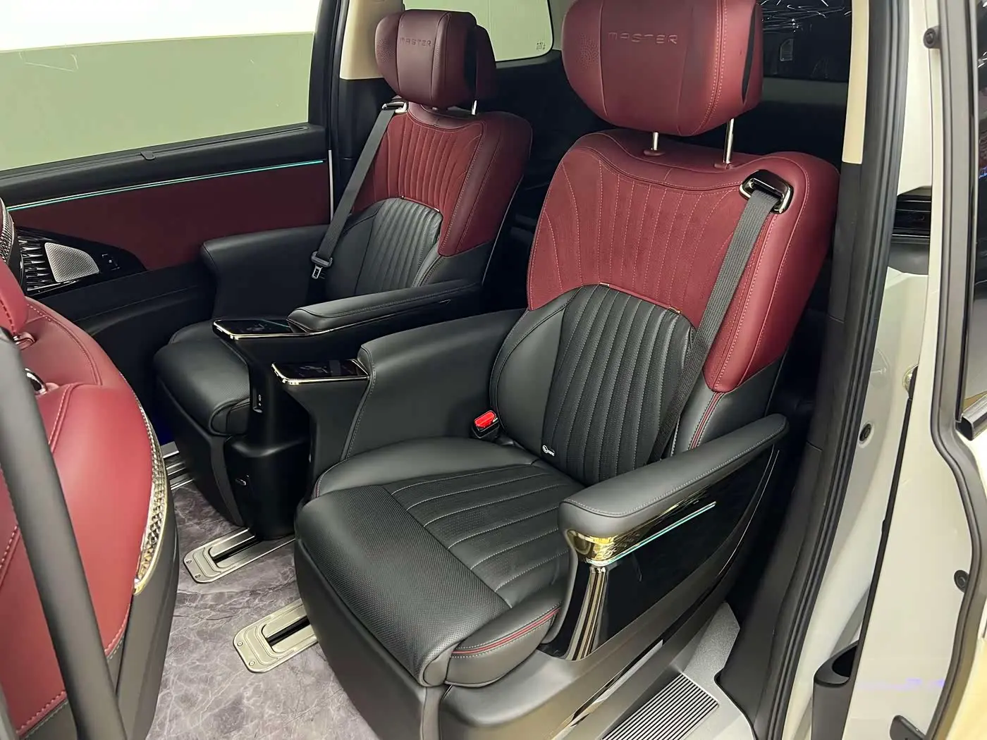 GAC Trumpchi Trumpchi E9 2024 — Photo 20/20