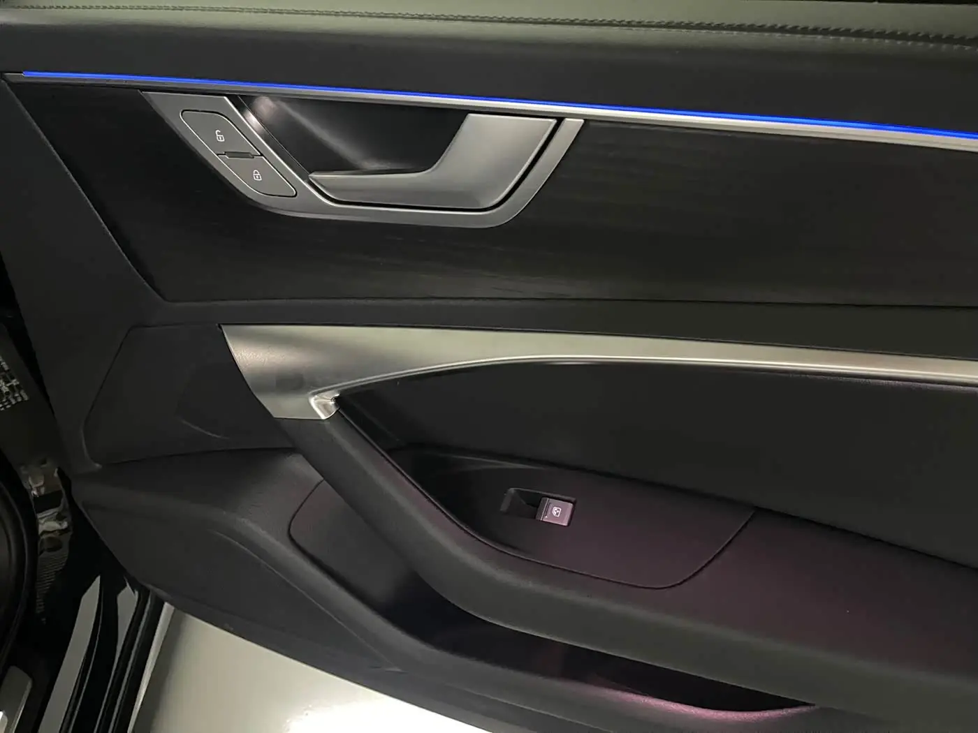 Audi A6L 2024 — Photo 20/20
