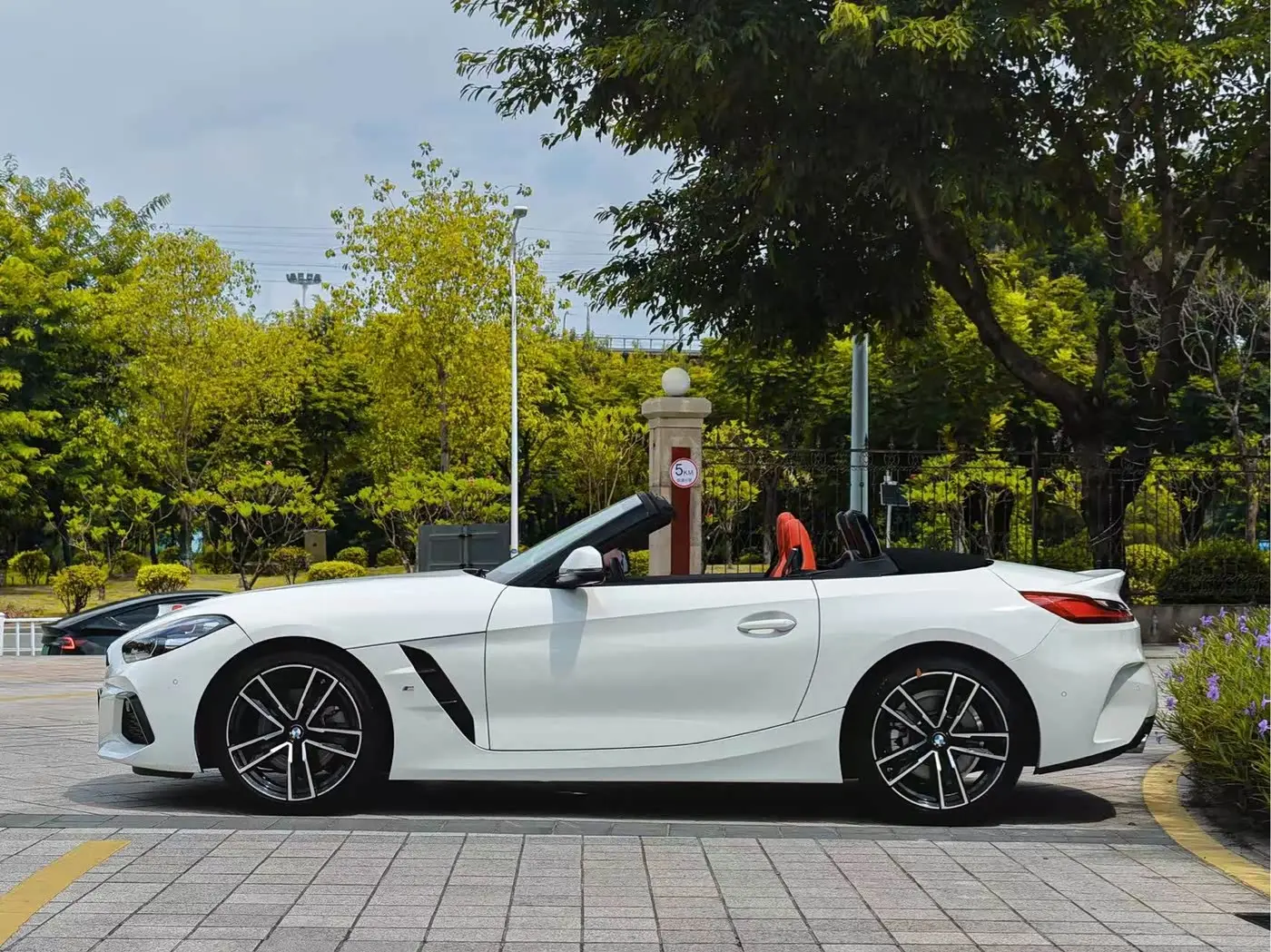 BMW Z4 2022 — Photo 4/13