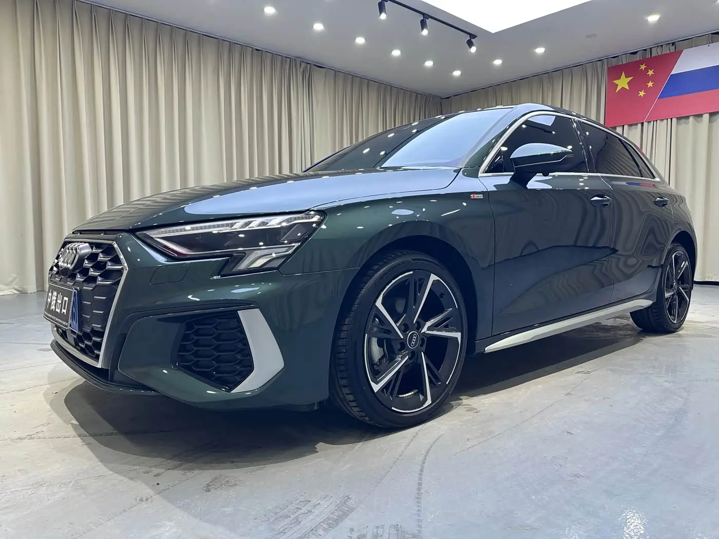Audi A3 2023 — Фото 1/20