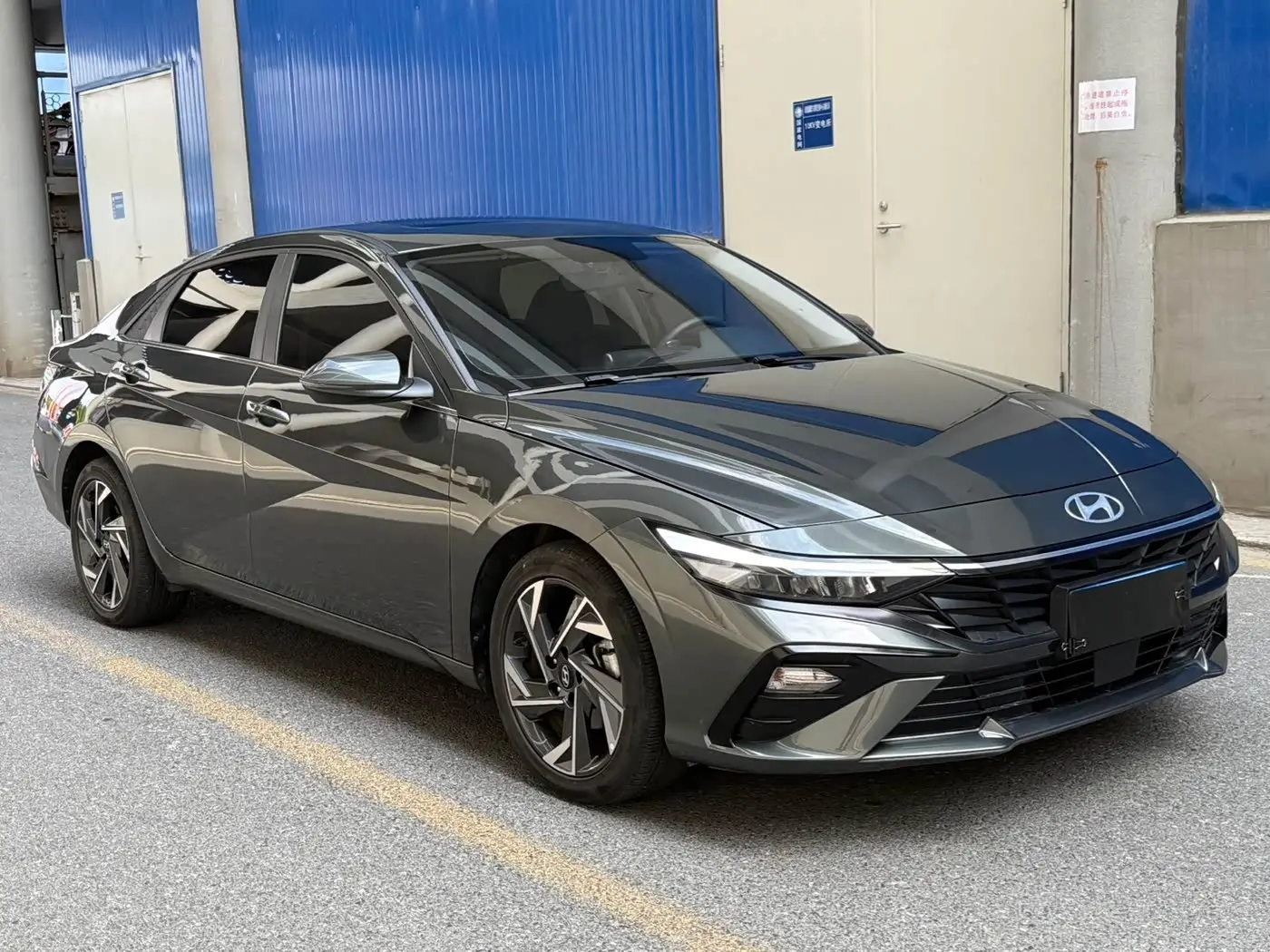 Hyundai Elantra 2024 — Фото 3/20
