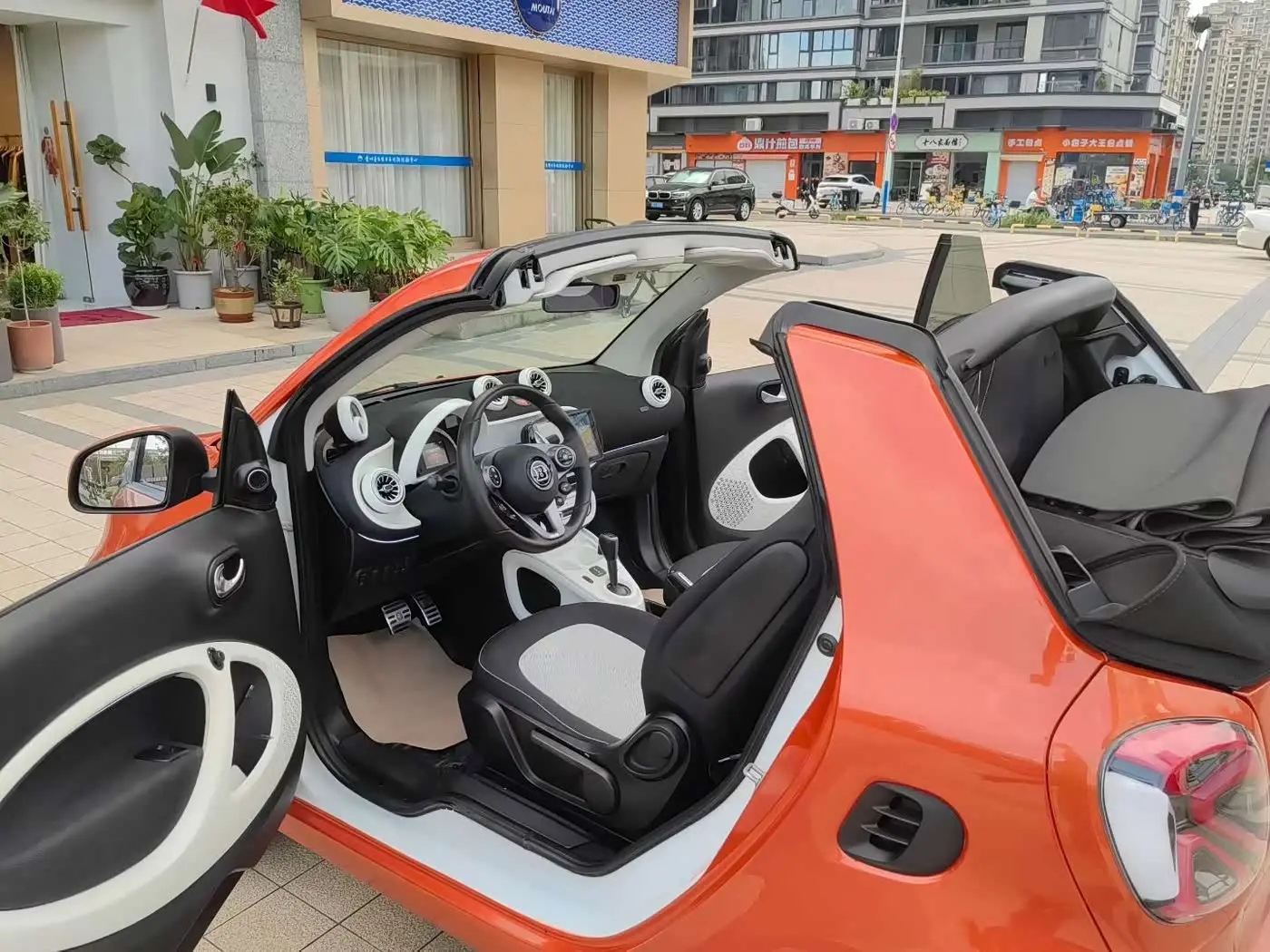 smart fortwo 2017 — Фото 11/19