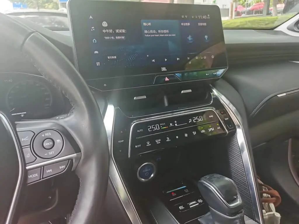 Toyota Venza 2022 — Photo 6/20