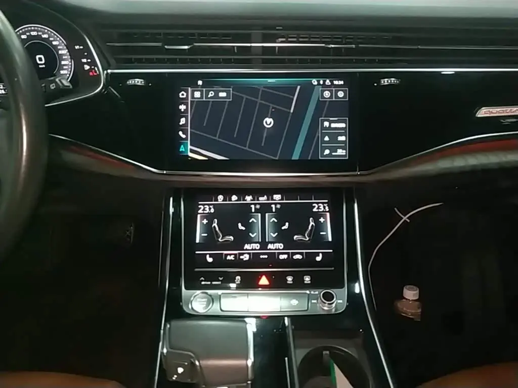 Audi Q7 2020 — Photo 13/20