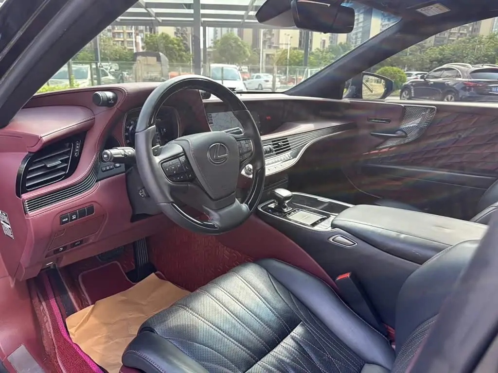 Lexus LS 2020 — Photo 10/19