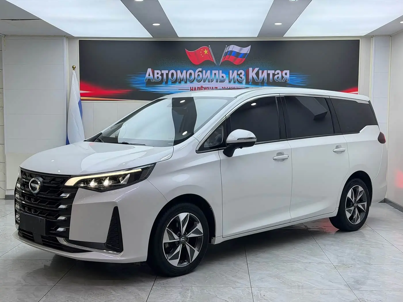 GAC Trumpchi Trumpchi M6 2022 — Фото 1/20