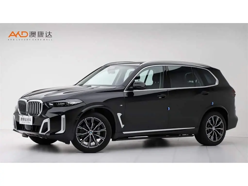 BMW X5 2024 — Фото 1/10