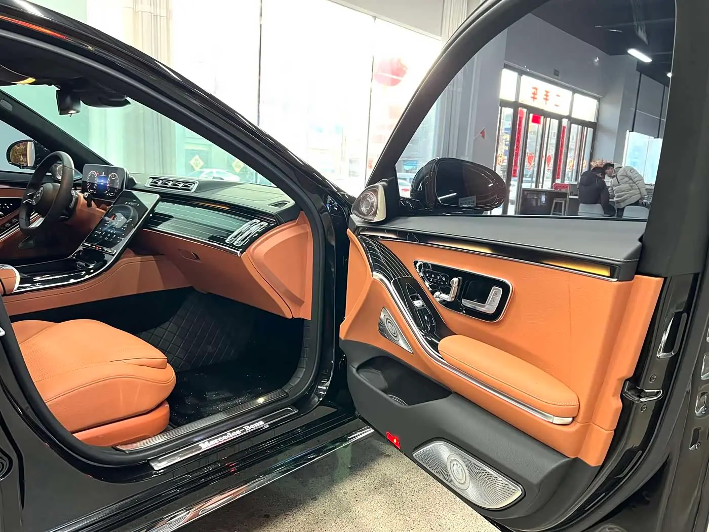 Mercedes-Benz S-Class 2014 — Photo 9/17