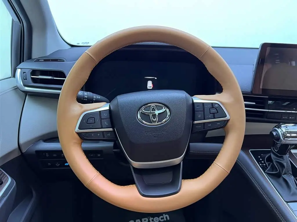 Toyota Sienna 2023 — Photo 20/20