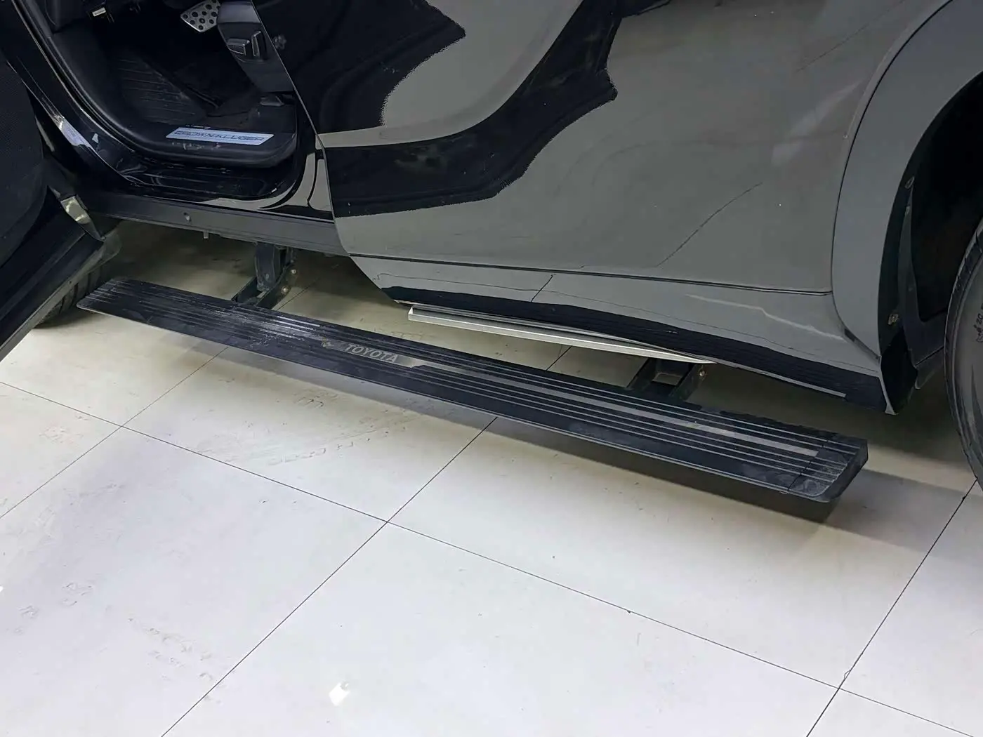 Toyota Crown Kluger 2022 — Photo 5/20