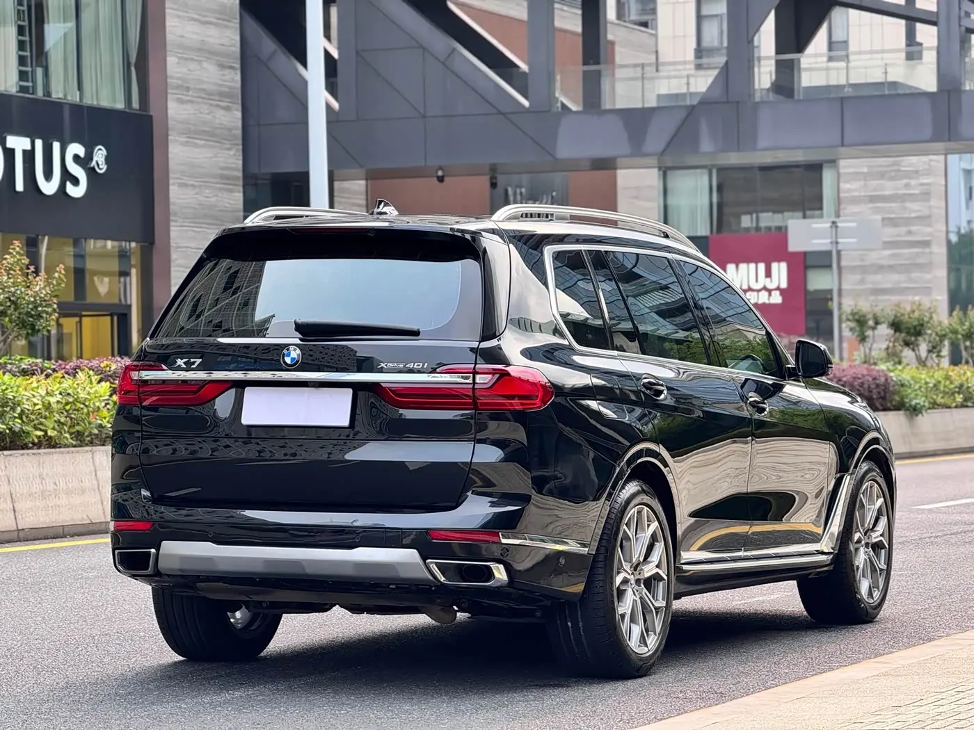 BMW X7 2019 — Фото 6/20