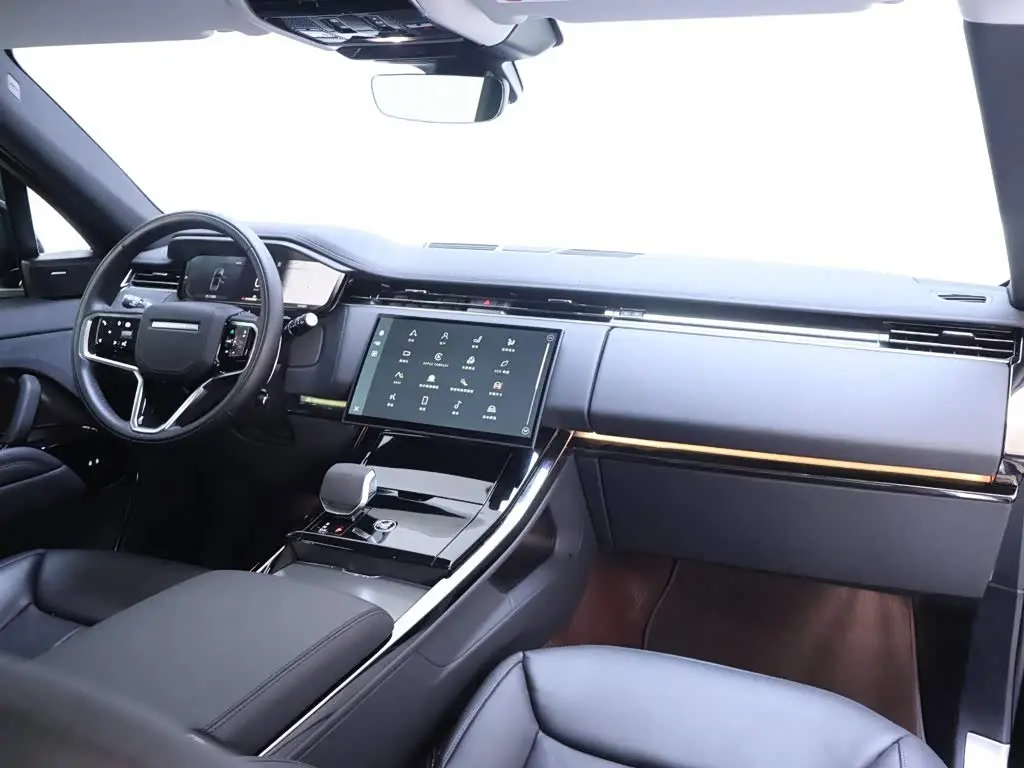 Land Rover Range Rover Sport 2024 — Photo 20/20