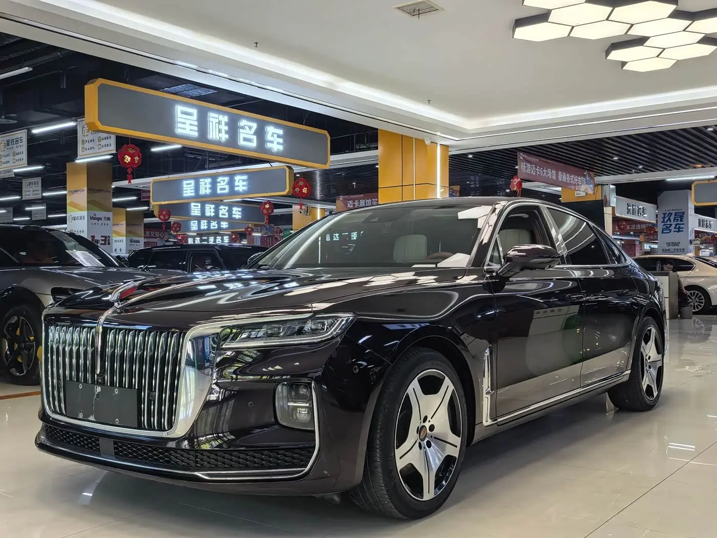 Hongqi H9 2021 — Фото 1/20