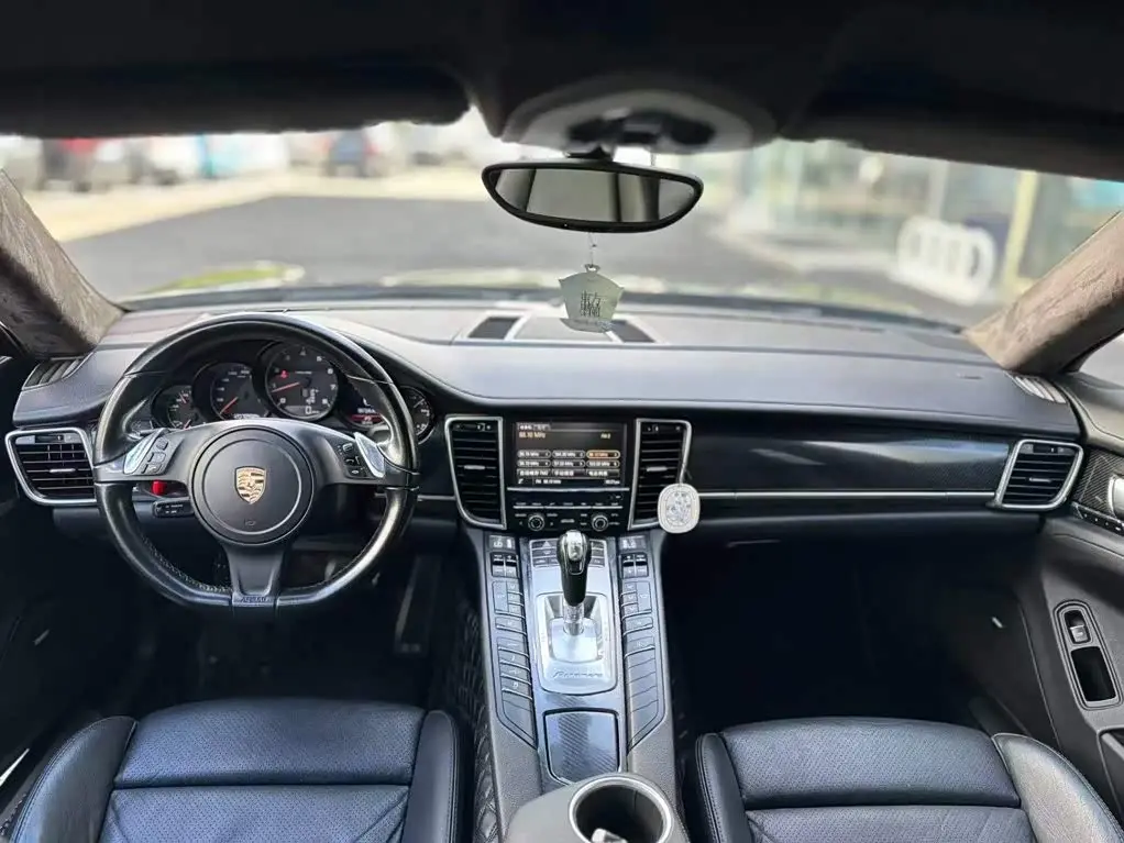 Porsche Panamera 2015 — Şəkil 15/18