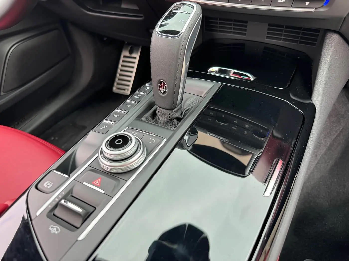 Maserati Levante 2021 — Photo 10/16