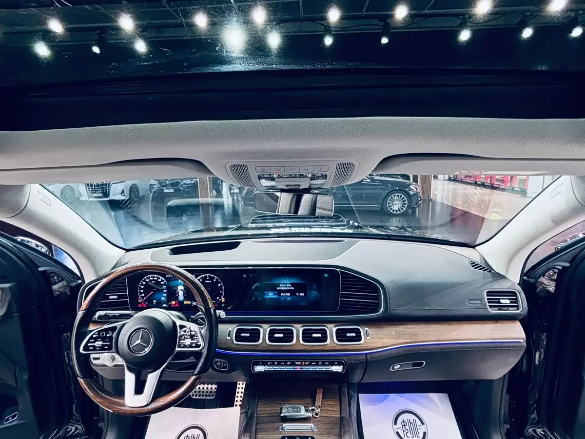 Mercedes-Benz GLS 2023 — Şəkil 4/13