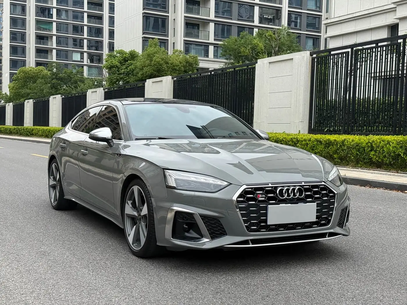 Audi S5 2021 — Фото 2/20