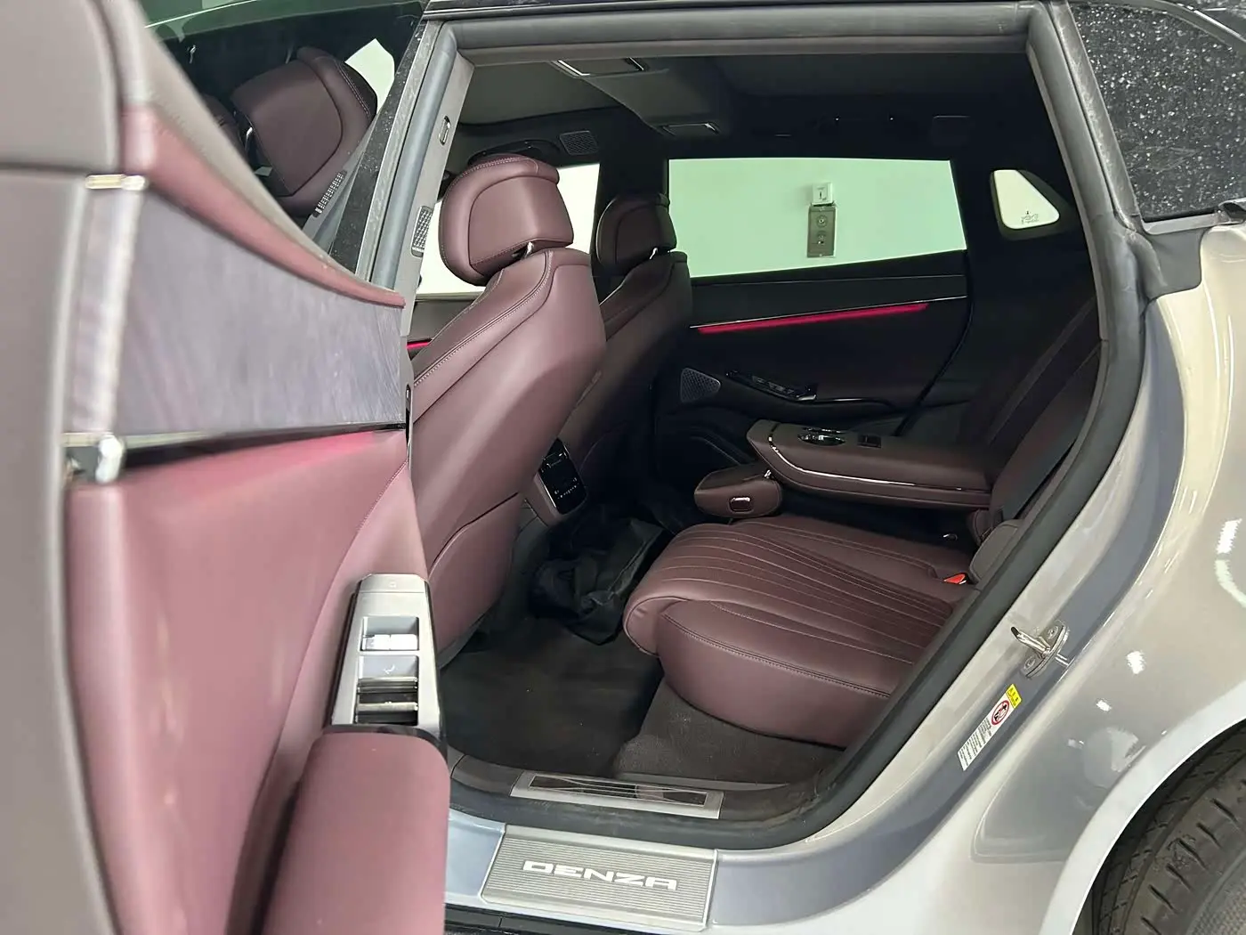 Denza Z9GT 2025 — ფოტო 13/13