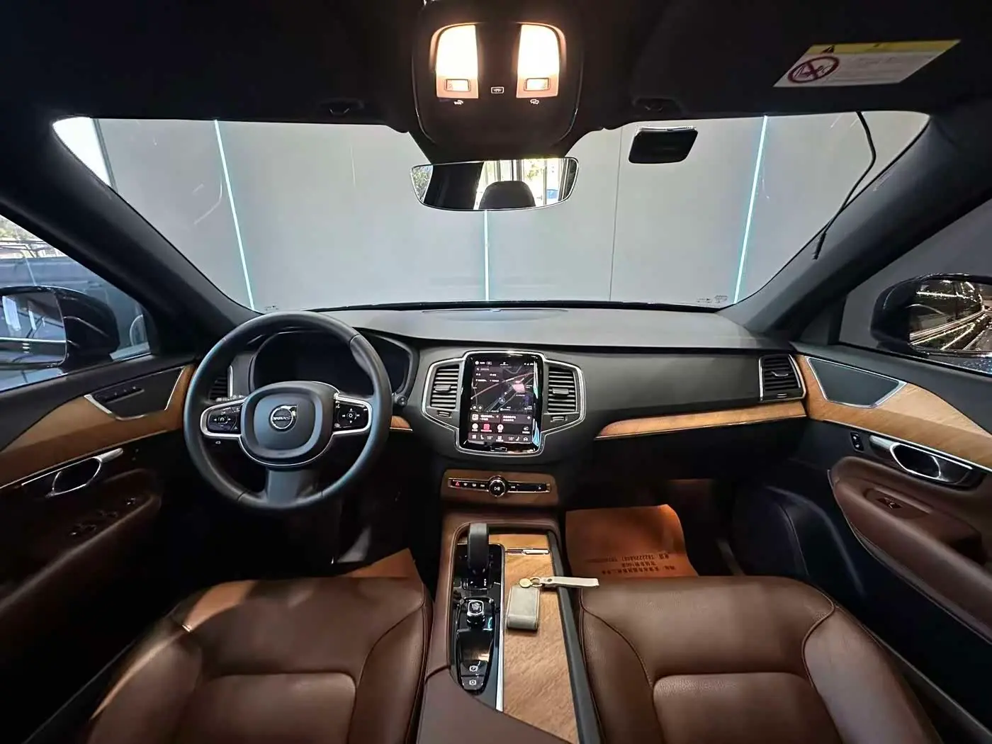 Volvo XC90 2022 — ფოტო 9/12