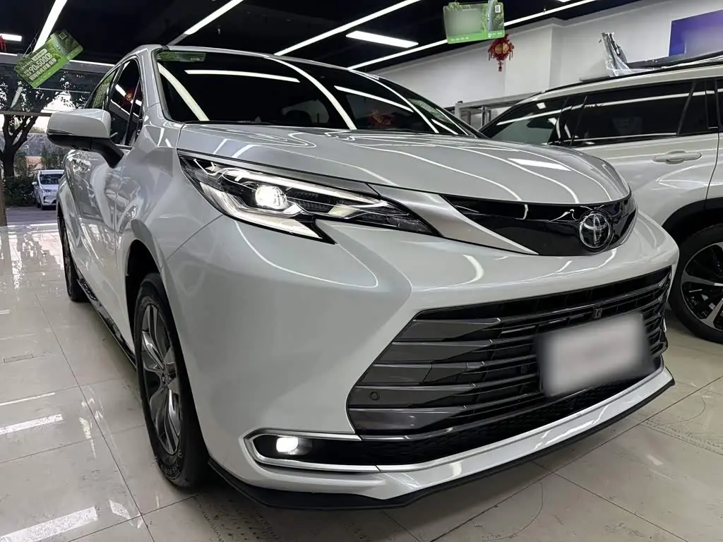 Toyota Sienna 2025 — Şəkil 10/20