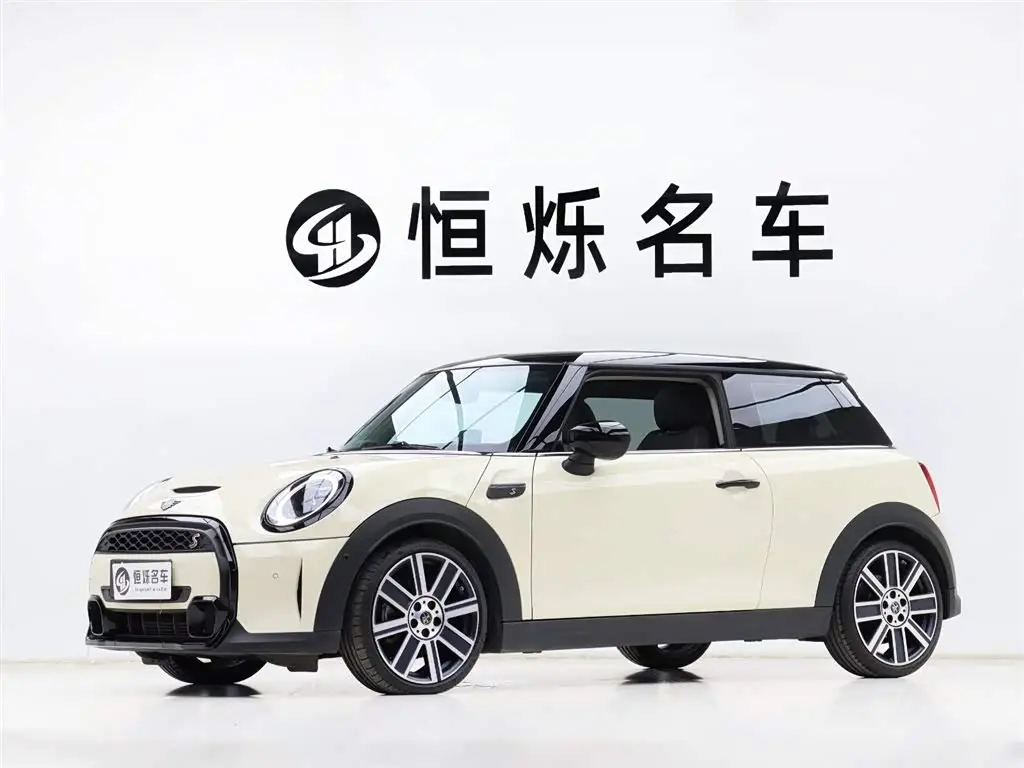 MINI MINI, 2022