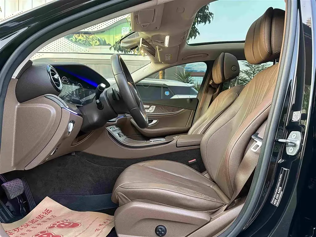 Mercedes-Benz E-Class 2019 — Фото 4/20