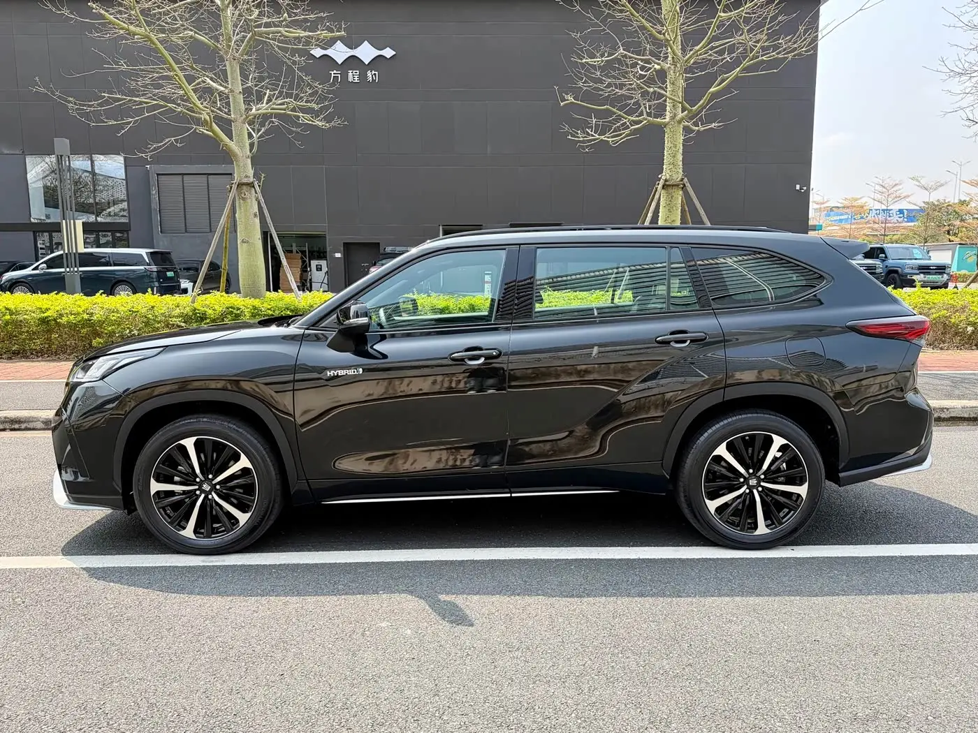 Toyota Crown Kluger 2024 — Şəkil 8/20