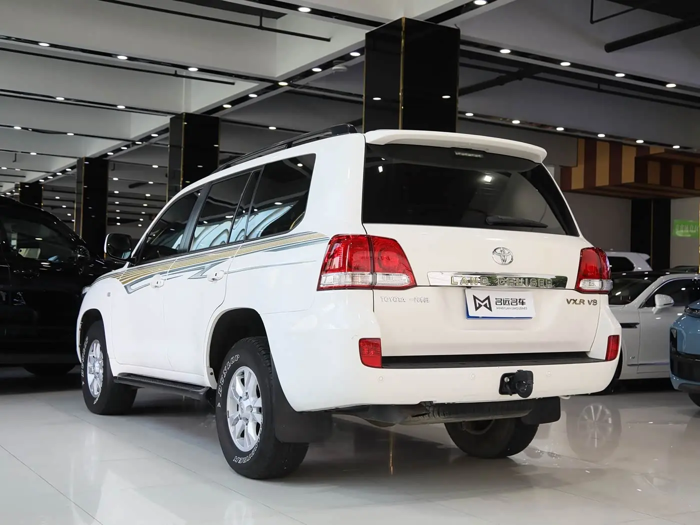 Toyota Land Cruiser 2011 — Photo 17/17