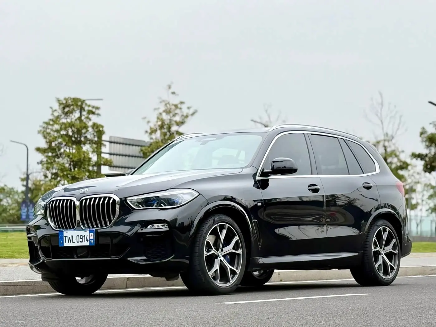 BMW X5 2022 — Photo 1/18