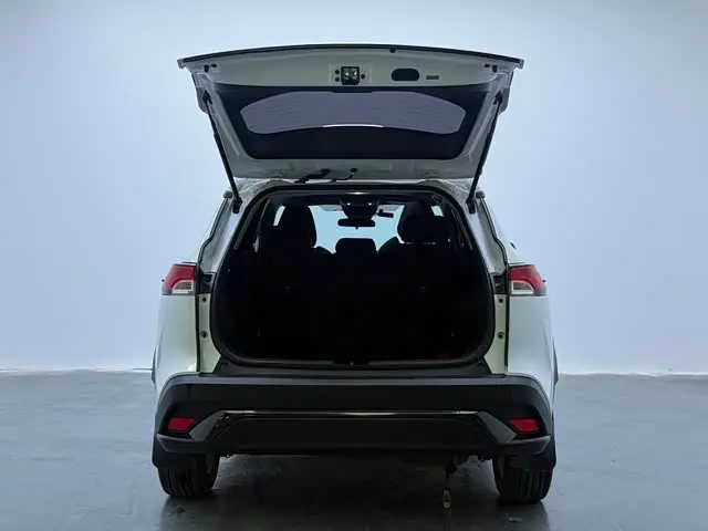 Toyota Frontlander 2024 — Şəkil 15/20
