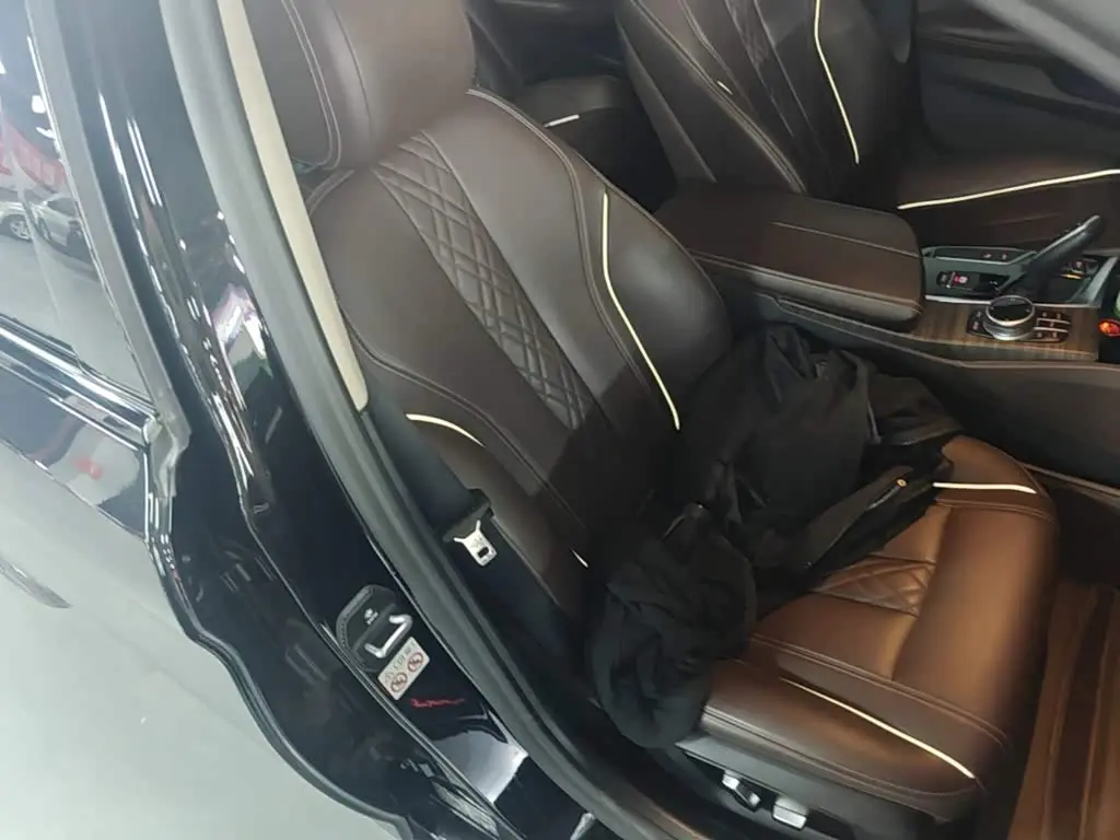 BMW 5 Series New Energy 2020 — Фото 20/20