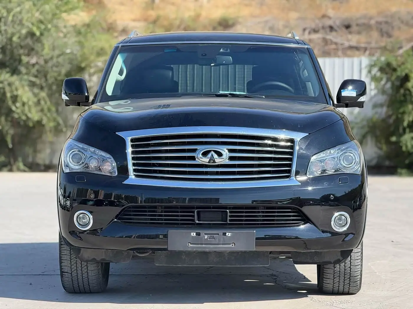Infiniti QX 2013 — Photo 2/9