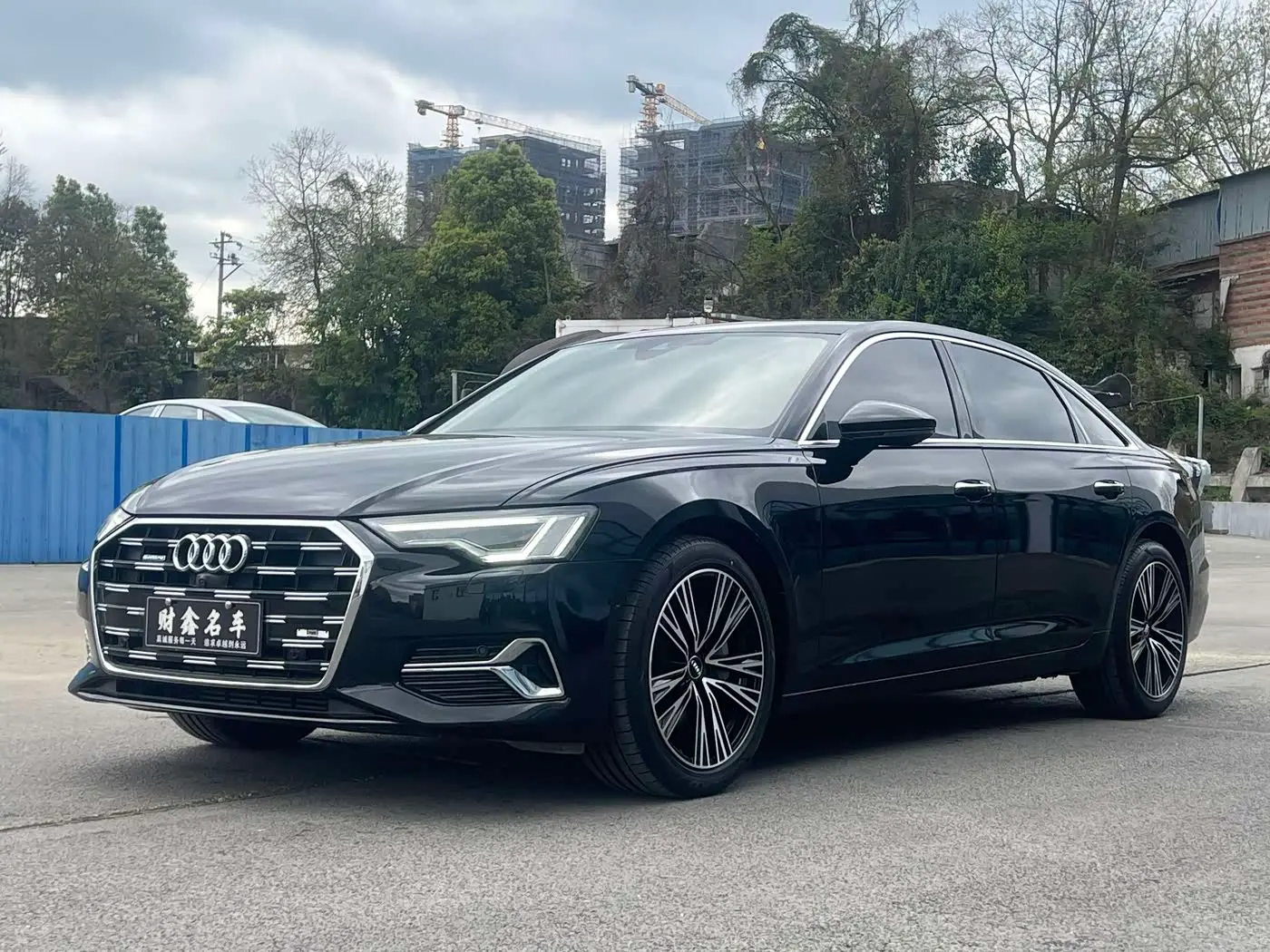 Audi A6L 2023 — Şəkil 1/17