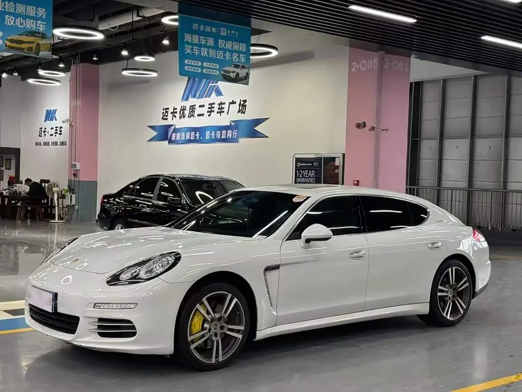 Porsche Panamera 2015 — Фото 1/9