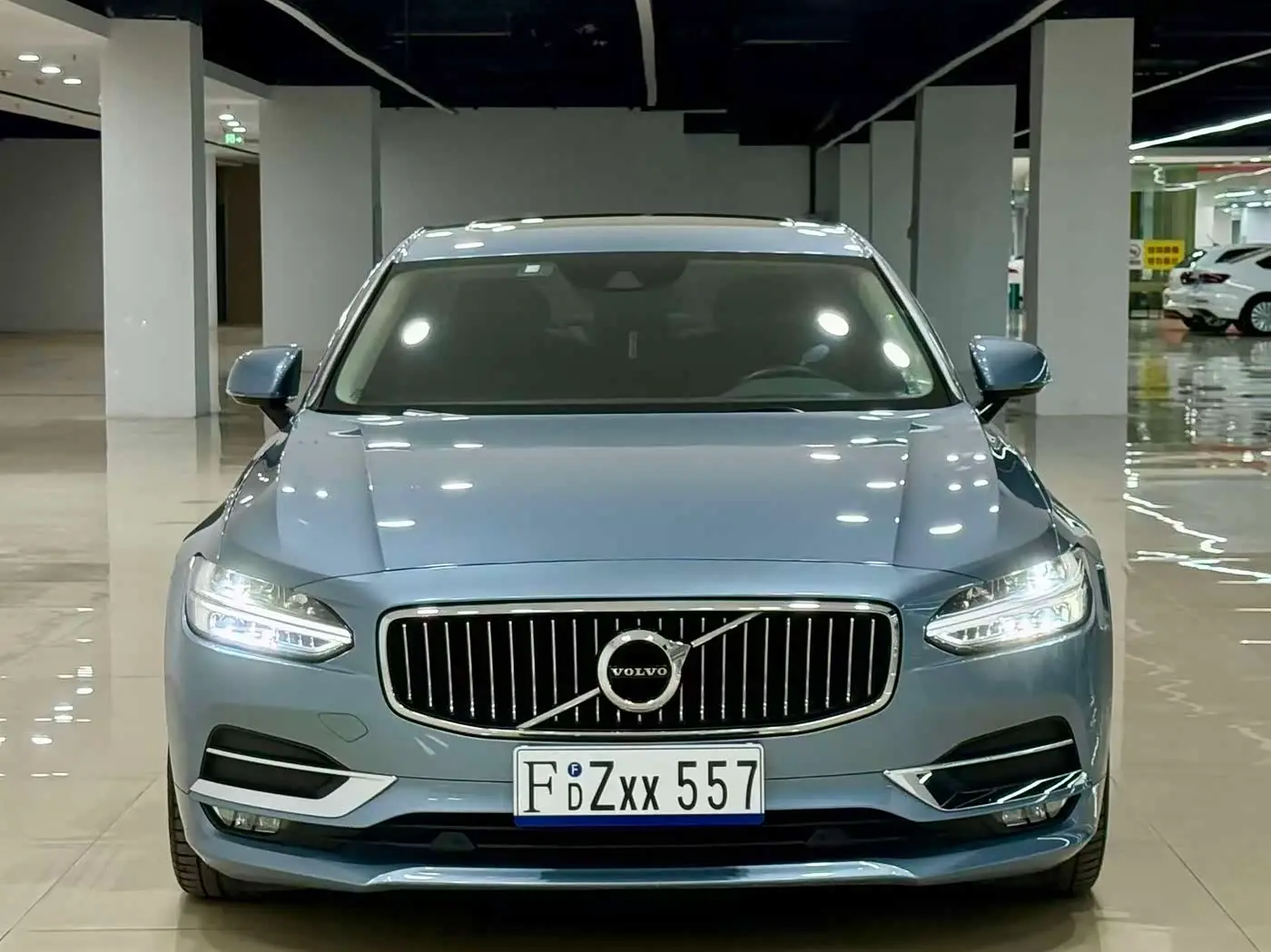 Volvo S90 2020 — Фото 2/13