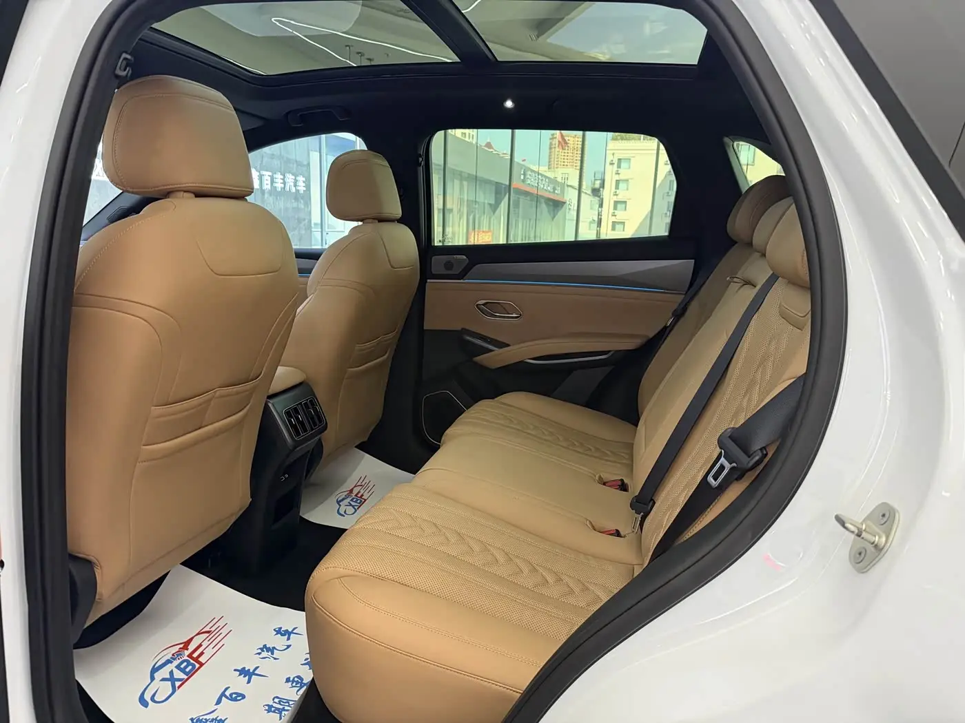 BYD Song L DM-i 2024 — Фото 7/10